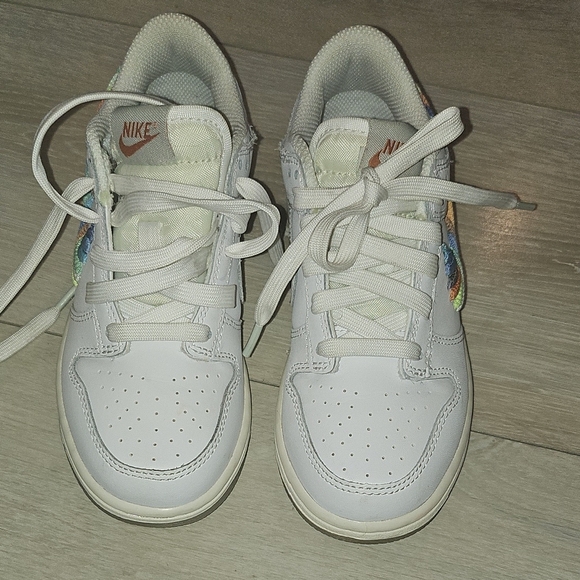 Nike Dunks Kids White Sneakers - Picture 1 of 5